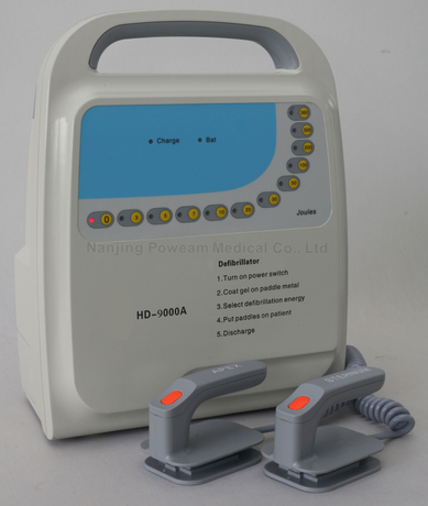 Desfibrilador extensernal automatizado cardíaco bifásico.
