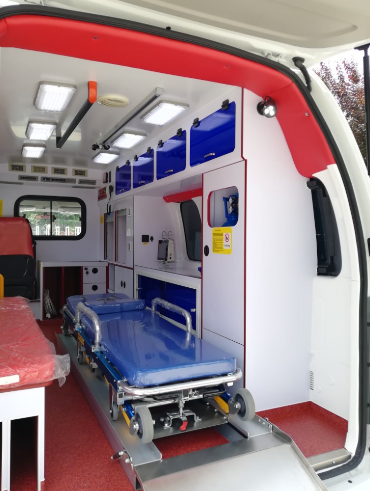Ambulancia médica de control de techo medio Ambulancia de transporte de automóviles para la venta